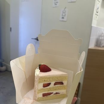 Harucake - strawberry cream cake - Coffee & Tea Near Me - Los Angeles, California Harucake - strawberry cream cake - Coffee & Tea Near Me - Los Angeles, California