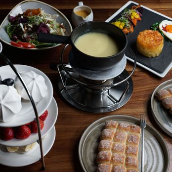 Restaurant Taverne - Swiss Dinner Party - Swiss Food Near Me - Interlaken, BE Restaurant Taverne - Swiss Dinner Party - Swiss Food Near Me - Interlaken, BE