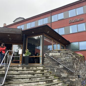 Stalheim Hotel - Front of the hotel - Hotels Near Me - Stalheim, 12