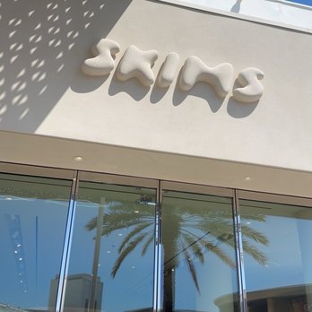 Skims - Skims entrance :) fashion valley - Lingerie Near Me - Costa Mesa, California Skims - Skims entrance :) fashion valley - Lingerie Near Me - Costa Mesa, California