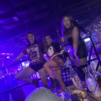 Lori's Roadhouse - Fun fun - Music Venues Near Me - Beckett Ridge, Ohio
