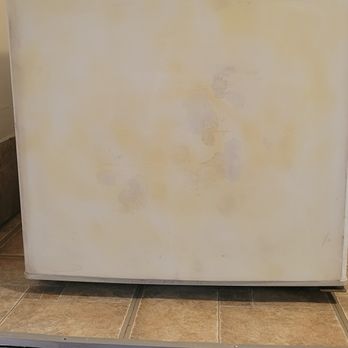 Lakeview Motel - Fridge - Hotels Near Me - Lake Isabella, California