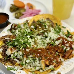 Tacos el Guero 3 - Taco Special is always worth the wait.