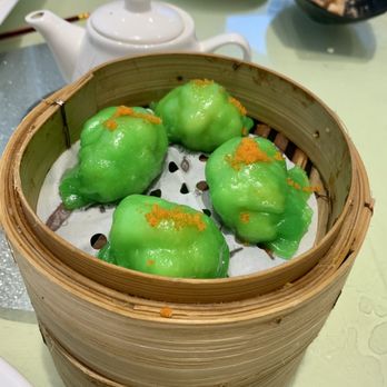 New Mandarin Seafood Restaurant - Wasabi scallop dumplings, not must wasabi but good anyway. - Dim Sum Near Me - Vancouver, British Columbia