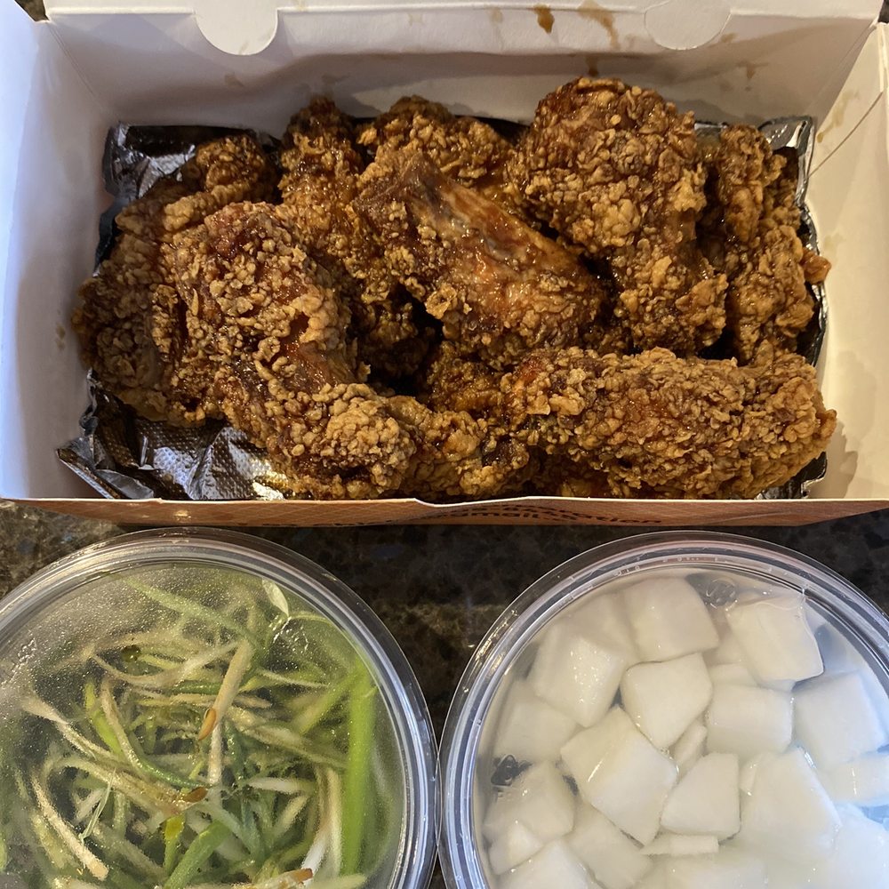 Soy garlic wings with green onion to go (10 pc) Soy garlic wings with green onion to go (10 pc)