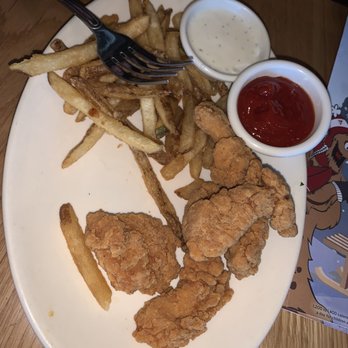 BJ's Restaurant & Brewhouse - Kids Boneless Wings - American Near Me - Temple, Texas