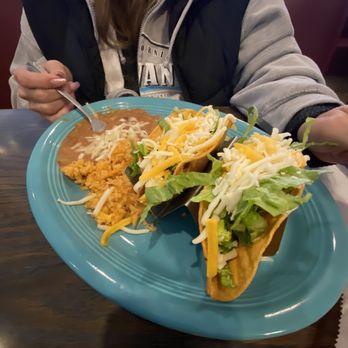 Gloria's Kitchen - Yummy chicken tacos - Mexican Near Me - Ventura, California Gloria's Kitchen - Yummy chicken tacos - Mexican Near Me - Ventura, California