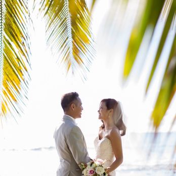 Tropical Maui Weddings - Pics by the amazing Kaua! - Wedding Planning Near Me - Makawao, Hawaii Tropical Maui Weddings - Pics by the amazing Kaua! - Wedding Planning Near Me - Makawao, Hawaii