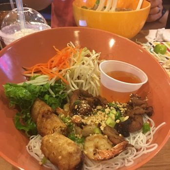 Pho Saigon - Pork, egg roll and shrimp on noodle - Vietnamese Near Me - Catonsville, Maryland