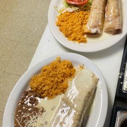 Saenz mexican restaurant - Burrito and chimichangas
