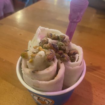 Fugu Taiyaki - Pistachio Rolled Ice Cream - 7/10 - Desserts Near Me - Oceanside, California Fugu Taiyaki - Pistachio Rolled Ice Cream - 7/10 - Desserts Near Me - Oceanside, California