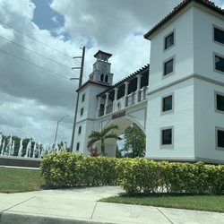 Hialeah Entrance Plaza - Hialeah Entrance Plaza