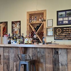 Golden Road Vineyards
