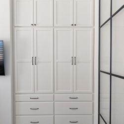 Interior Finishes Cabinets And Design - Built-in cabinets for additional closet space in bedroom