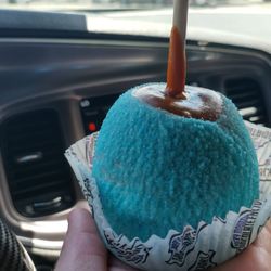 Rocky Mountain Chocolate Factory - Cotton candy flavored apple