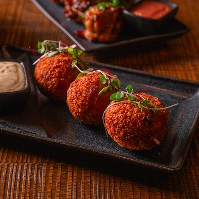 The Tuck Room by null