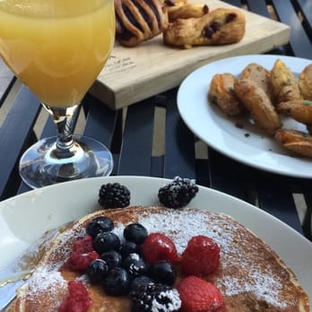 Powder - Fresh berry pancakes, house croissants, and breakfast potatoes - New American Near Me - Park City, Utah
