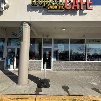 Tropical Smoothie Cafe - Outside - Juice Bars & Smoothies Near Me - Hackensack, New Jersey
