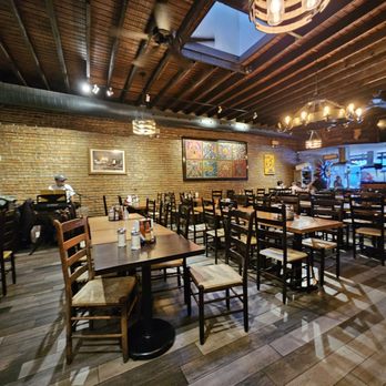 La Casa De Samuel - the interior of a restaurant - Mexican Near Me - Chicago, Illinois