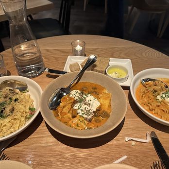 Alta Via Market Square - Tagliatelle, papardelle, fusilli (in order of left to right) - Italian Near Me - Pittsburgh, Pennsylvania Alta Via Market Square - Tagliatelle, papardelle, fusilli (in order of left to right) - Italian Near Me - Pittsburgh, Pennsylvania