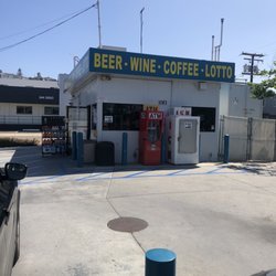 Valero Gas Station - Gas station store