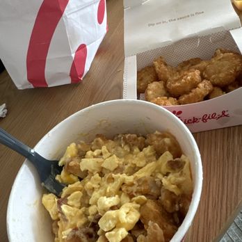 Chick-fil-A - Breakfast bowl and tots - Fast Food Near Me - Richmond, Virginia Chick-fil-A - Breakfast bowl and tots - Fast Food Near Me - Richmond, Virginia