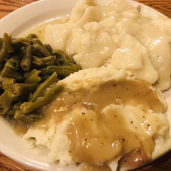 Cracker Barrel Old Country Store - Chicken and Dumplings with green beans and mashed potatoes and gravy - Southern Near Me - Mount Juliet, Tennessee Cracker Barrel Old Country Store - Chicken and Dumplings with green beans and mashed potatoes and gravy - Southern Near Me - Mount Juliet, Tennessee