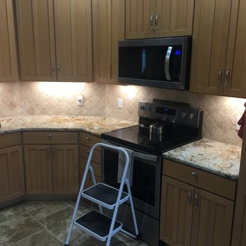 4F Electric - Under cabinet lighting - Electricians Near Me 4F Electric - Under cabinet lighting - Electricians Near Me