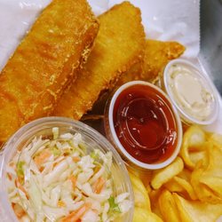 The Avenue Bar and Grill - Our Cod basket