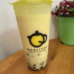 Mango smoothie Mango smoothie