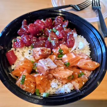 Da Hale - Hawaiian Poke with tuna and salmon - Poke Near Me - Las Vegas, Nevada