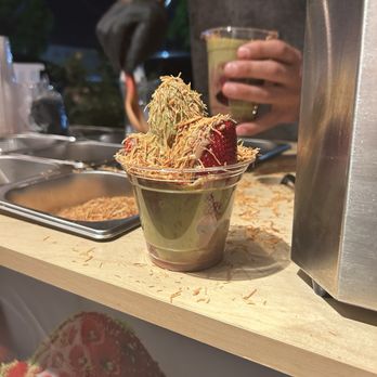 Strawberry - Yum! - Pop-up Shops Near Me - San Fernando Valley, California Strawberry - Yum! - Pop-up Shops Near Me - San Fernando Valley, California