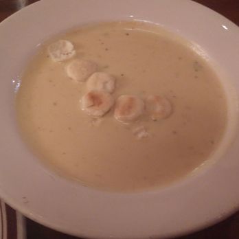 Ozzie's Good Eats - American Near Me - Fairfax, Virginia