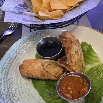 Ale & Ivy - Sports Bars Near Me - Spring, Texas