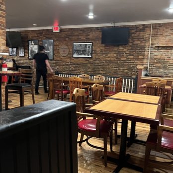 Bourbon On Main - Upstairs seating area - Cocktail Bars Near Me - Frankfort, Kentucky