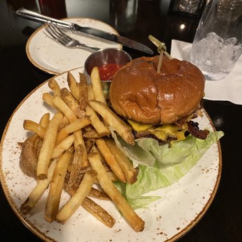 The Statehouse - New American Near Me - Madison, Wisconsin