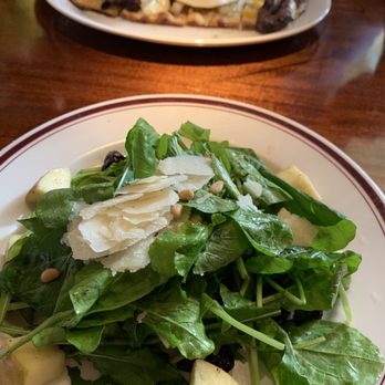 Ozzie's Good Eats - Salad cuz ya girl was healthy that day. - American Near Me - Fairfax, Virginia Ozzie's Good Eats - Salad cuz ya girl was healthy that day. - American Near Me - Fairfax, Virginia
