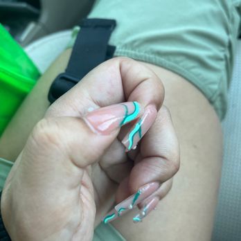 V Spa & Nail Studio - Missing pearls - Day Spas Near Me - Waldorf, Maryland