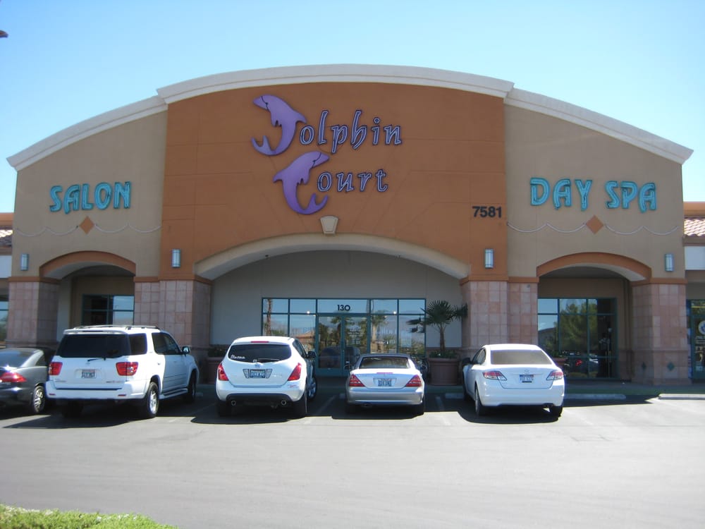Dolphin Court Salon & Day Spa Logo