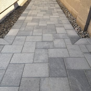 Desert Garden Landscaping - paver path to front of house - Landscaping Near Me - Phoenix, Arizona Desert Garden Landscaping - paver path to front of house - Landscaping Near Me - Phoenix, Arizona