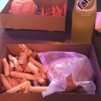 Jam Burger - Jam classic with Idaho fries The Bodega With Sweet fries - Burgers Near Me - Garfield, New Jersey Jam Burger - Jam classic with Idaho fries The Bodega With Sweet fries - Burgers Near Me - Garfield, New Jersey