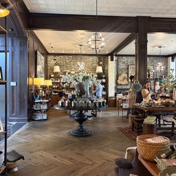 Oxford Exchange - Bookstores Near Me - Tampa, Florida Oxford Exchange - Bookstores Near Me - Tampa, Florida