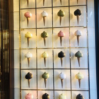 Venchi - Chocolatiers & Shops Near Me - New York, New York