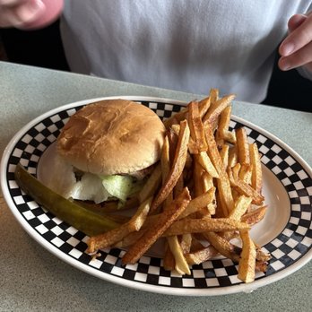 Dot's Cafe - Chicken sandwich - Breakfast & Brunch Near Me - Claremore, Oklahoma Dot's Cafe - Chicken sandwich - Breakfast & Brunch Near Me - Claremore, Oklahoma