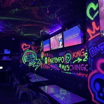 King & Queen Cantina - Seating area - Mexican Near Me - San Diego, California King & Queen Cantina - Seating area - Mexican Near Me - San Diego, California