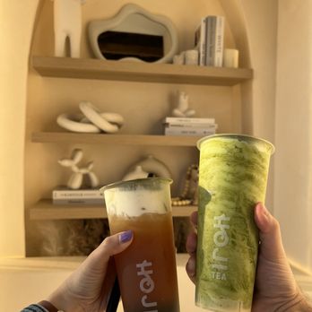 HOJI Tea Community - Jasmine sweet cream w/ boba & Hoji matcha - Bubble Tea Near Me - Pasadena, California HOJI Tea Community - Jasmine sweet cream w/ boba & Hoji matcha - Bubble Tea Near Me - Pasadena, California