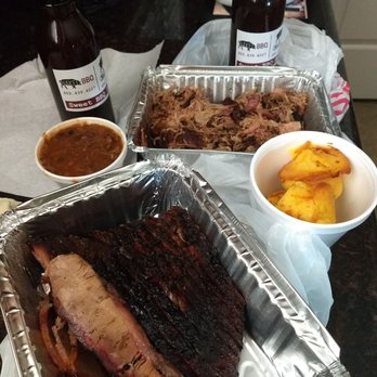 Naked Q BBQ - The sliced brisket and pulled pork with ranch beans and muffins - Barbeque Near Me - Phoenix, Arizona