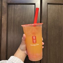 Peach yogurt with pink star jelly Peach yogurt with pink star jelly