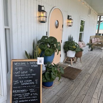 Surfin' Spoon - Entryway - Ice Cream & Frozen Yogurt Near Me - Nags Head, North Carolina Surfin' Spoon - Entryway - Ice Cream & Frozen Yogurt Near Me - Nags Head, North Carolina