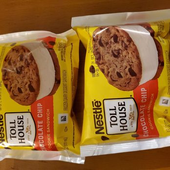 7-Eleven - Chocolate chip ice cream sandwiches - Convenience Stores Near Me - New York, New York 7-Eleven - Chocolate chip ice cream sandwiches - Convenience Stores Near Me - New York, New York